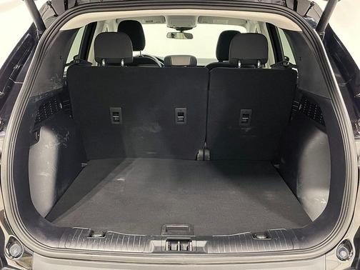 Black Metallic 2022 Ford Escape SE