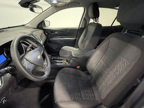 Mosaic Black Metallic 2024 Chevrolet Equinox LT