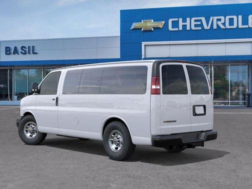 2025 Chevrolet Express 3500 LS