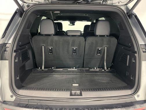 Sterling Gray Metallic 2026 Chevrolet Traverse LT