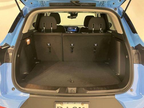 Fountain Blue 2024 Chevrolet Trailblazer LT