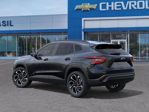 Mosaic Black Metallic 2026 Chevrolet Trax 2RS