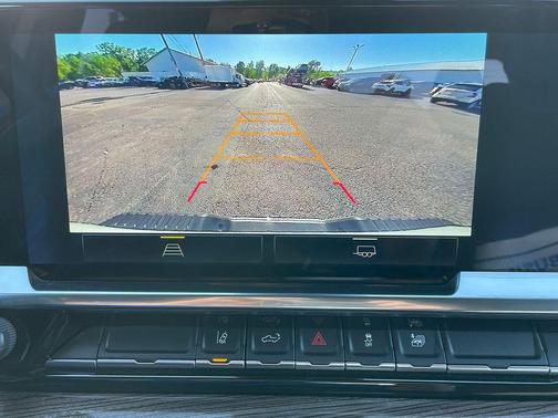 Summit White 2025 Chevrolet Silverado 2500 LT