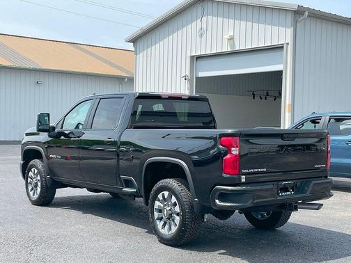 2025 Chevrolet Silverado 2500 Custom