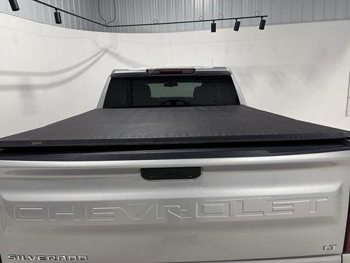 Silver Ice Metallic 2020 Chevrolet Silverado 1500 LT