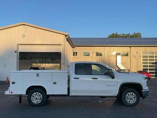 2025 Chevrolet Silverado 2500 WT
