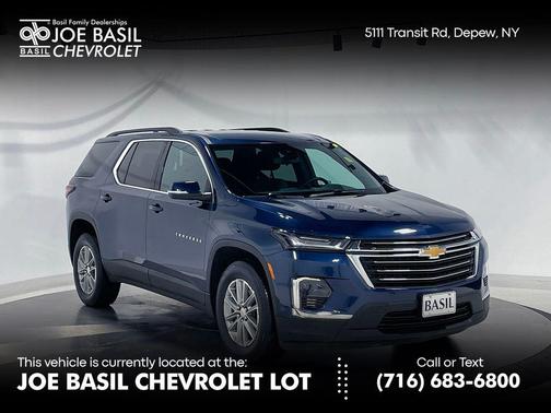 2023 Chevrolet Traverse LT Cloth