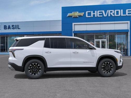 Polar White 2026 Chevrolet Traverse Z71