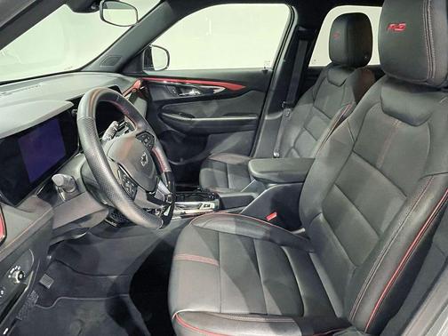 Sterling Gray Metallic 2025 Chevrolet Trailblazer RS