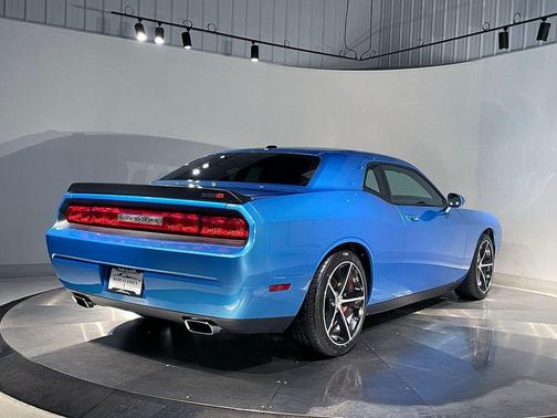 2010 Dodge Challenger SRT8