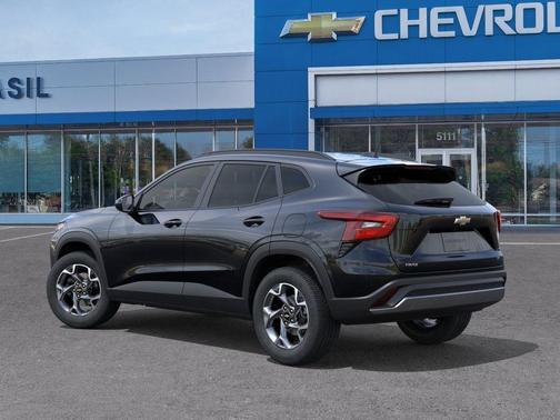 Mosaic Black Metallic 2026 Chevrolet Trax LT