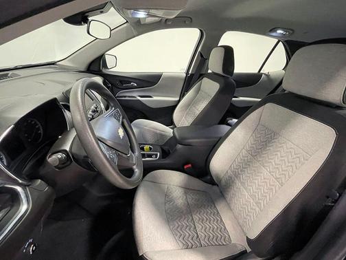 Mosaic Black Metallic 2024 Chevrolet Equinox LS