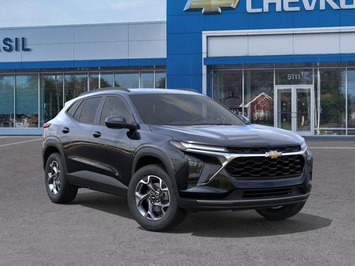 Mosaic Black Metallic 2026 Chevrolet Trax LT