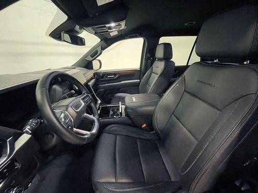 Sterling 2025 GMC Yukon Denali