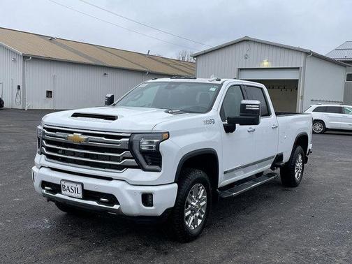 Summit White 2026 Chevrolet Silverado 3500 High Country