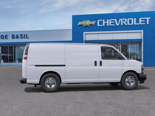 Summit White 2026 Chevrolet Express 2500 Work Van