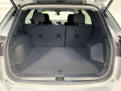 Sterling Gray Metallic 2024 Chevrolet Equinox LT