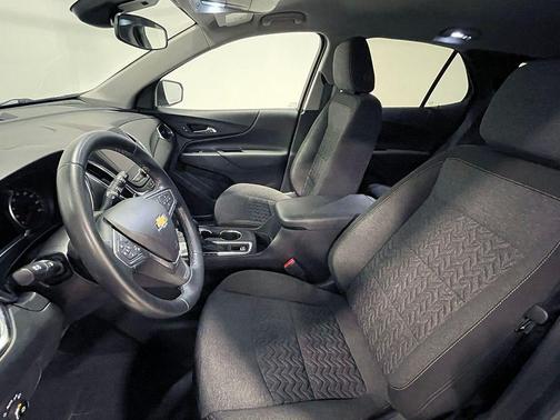 Blue Glow Metallic 2023 Chevrolet Equinox 1LT