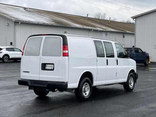 2022 Chevrolet Express 2500 Work Van