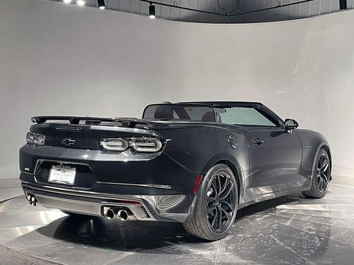 Panther Black Metallic 2024 Chevrolet Camaro LT1