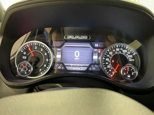 Bright White Clearcoat 2022 RAM 1500 Big Horn