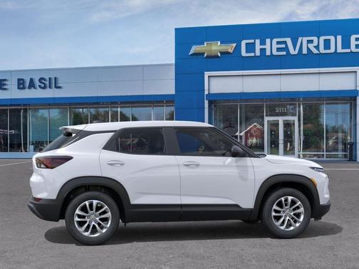 Summit White 2026 Chevrolet Trailblazer LS