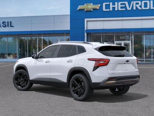 Summit White 2026 Chevrolet Trax ACTIV