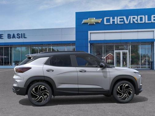 Sterling Gray Metallic 2026 Chevrolet Trailblazer RS