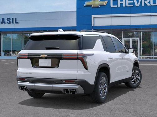 Summit White 2026 Chevrolet Traverse LT