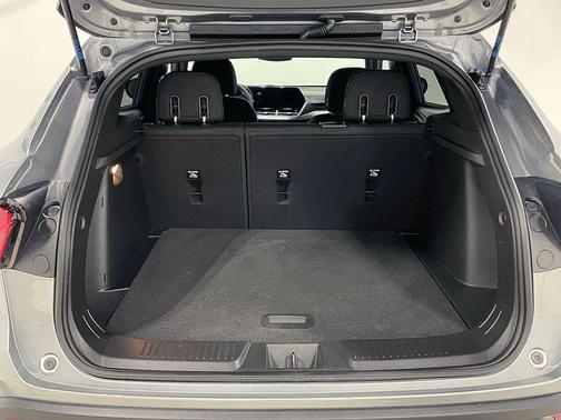 Sterling Gray Metallic 2024 Chevrolet Trax 1RS