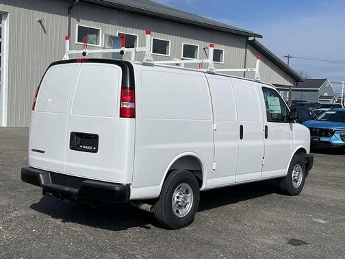 2026 Chevrolet Express 3500 Work Van