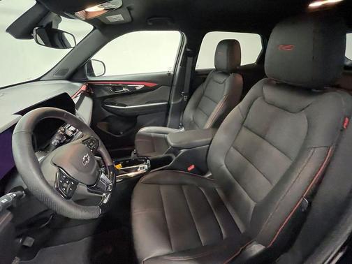 Mosaic Black Metallic 2025 Chevrolet Trailblazer RS