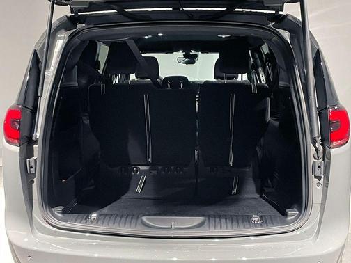 Ceramic Gray Clearcoat 2024 Chrysler Pacifica Touring