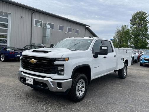 Summit White 2026 Chevrolet Silverado 3500 WT