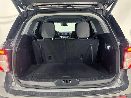 Gray Metallic 2021 Ford Explorer XLT