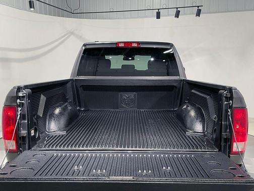 Granite Crystal Clearcoat Metallic 2019 RAM 1500 Classic Express