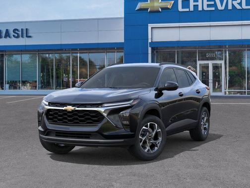 Mosaic Black Metallic 2026 Chevrolet Trax LT