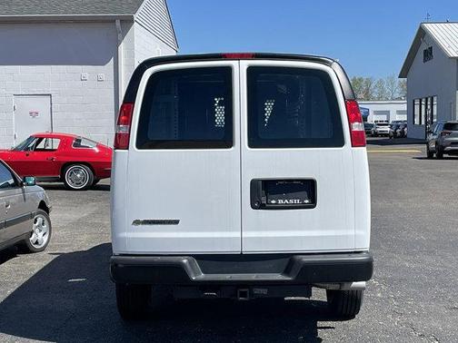 Summit White 2026 Chevrolet Express 2500 Work Van