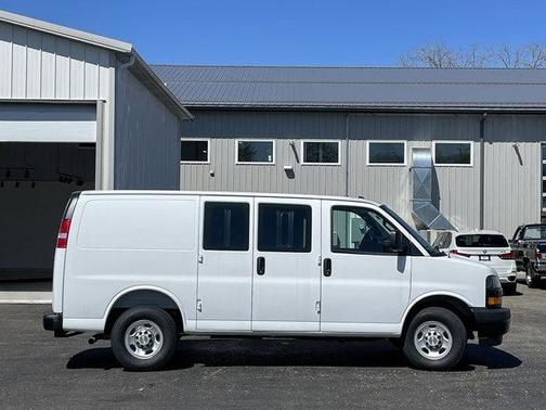 Summit White 2026 Chevrolet Express 2500 Work Van