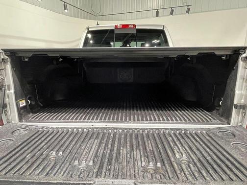 Bright Silver Clearcoat Metallic 2017 RAM 1500 Big Horn