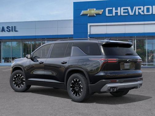 Mosaic Black Metallic 2026 Chevrolet Traverse Z71