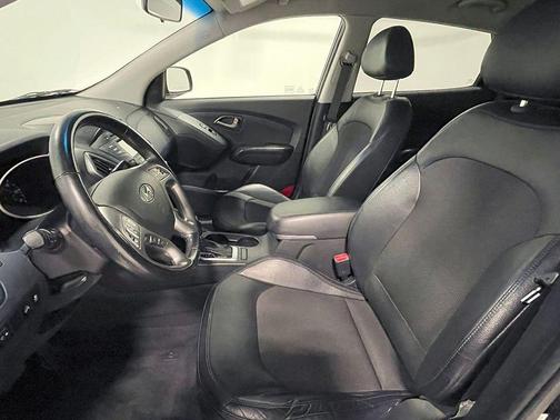 2015 Hyundai TUCSON SE