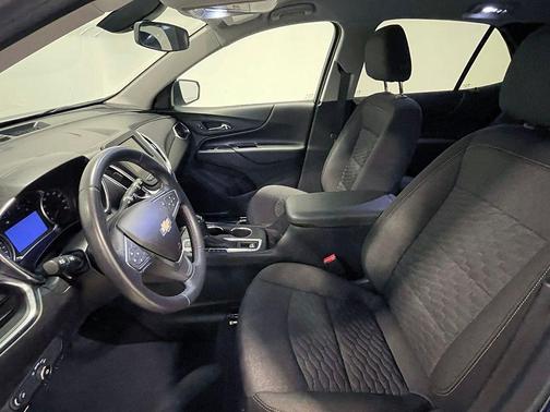 Pacific Blue Metallic 2019 Chevrolet Equinox 1LT