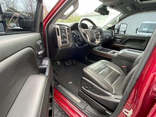 2019 GMC Sierra 2500 Denali
