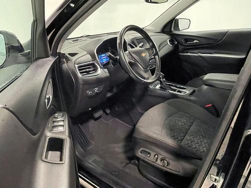 Mosaic Black Metallic 2022 Chevrolet Equinox 1LT