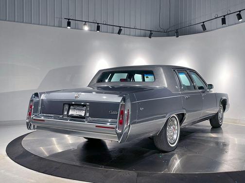 1990 Cadillac Brougham