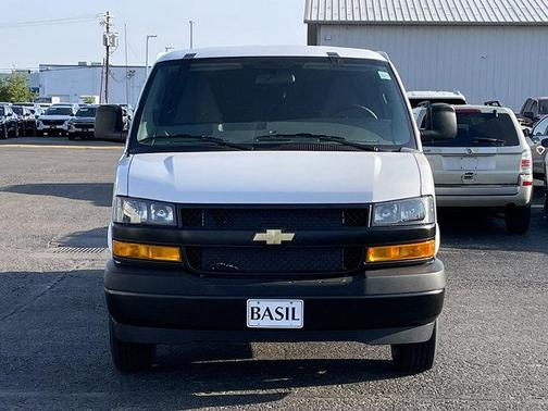 Summit White 2026 Chevrolet Express 3500 Work Van