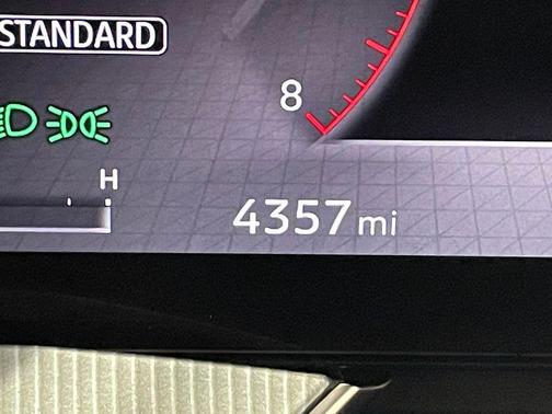 Brilliant Silver Metallic 2025 Nissan Murano SL