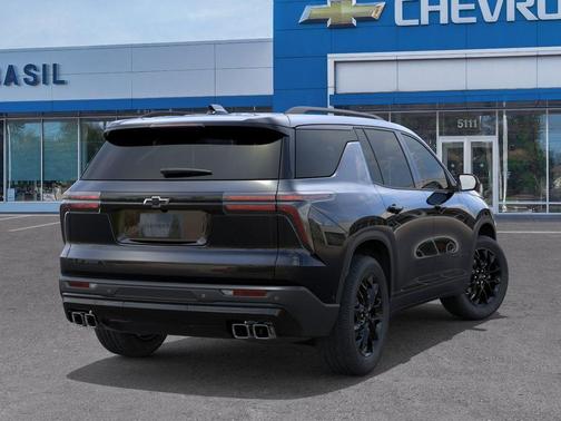Mosaic Black Metallic 2026 Chevrolet Traverse LT