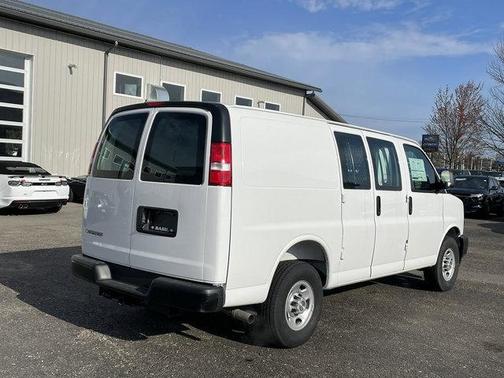 Summit White 2026 Chevrolet Express 2500 Work Van